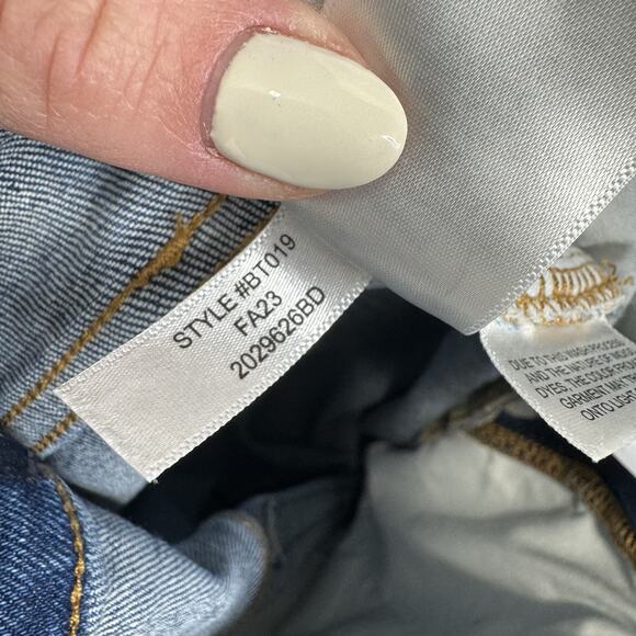 J.Crew Womens Jeans 32 Blue Essential Straight in All-Day Stretch Raw Hem Denim - Picture 12 of 12